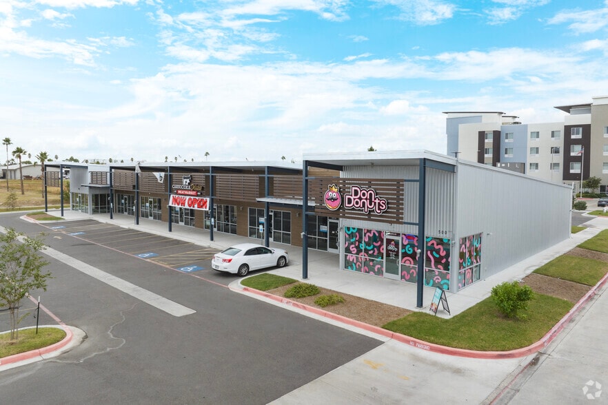 More Photos Of 500 W Trenton Rd, Edinburg Storefront For Lease