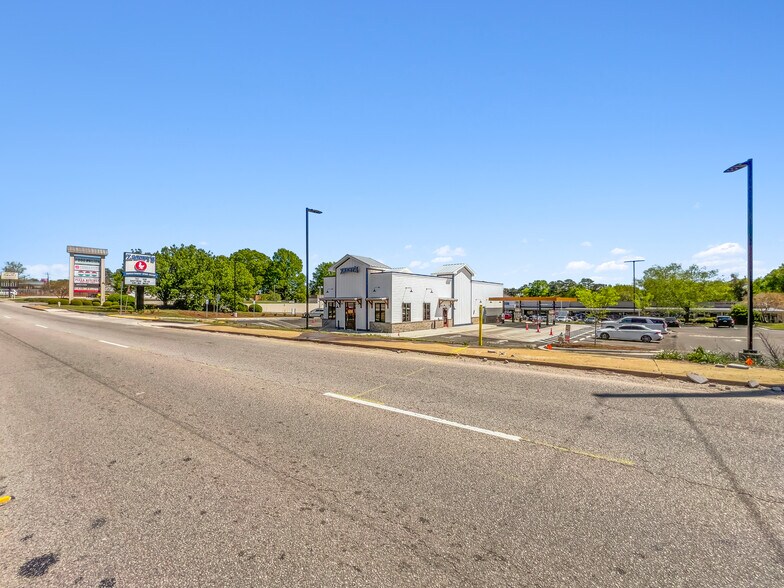 More Photos Of 1325 Dutch Fork Rd, Irmo Fast Food For Sale