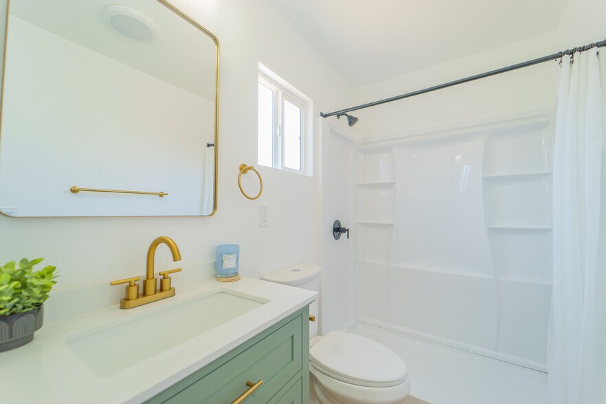 More Photos Of 530-32 Delaware St, Imperial Beach Apartments For Sale