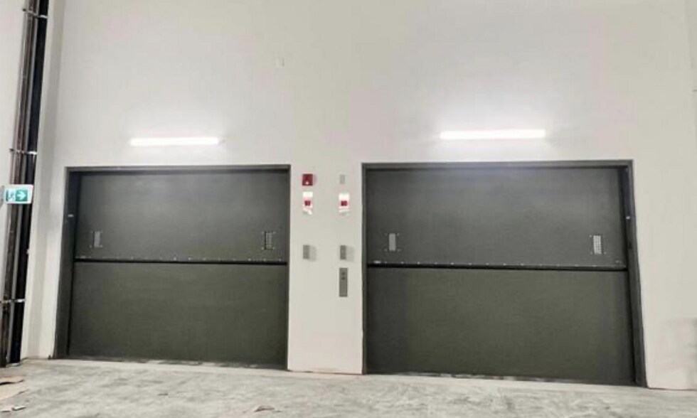 More Photos Of 4899 Vanguard Rd, Richmond Warehouse For Sale