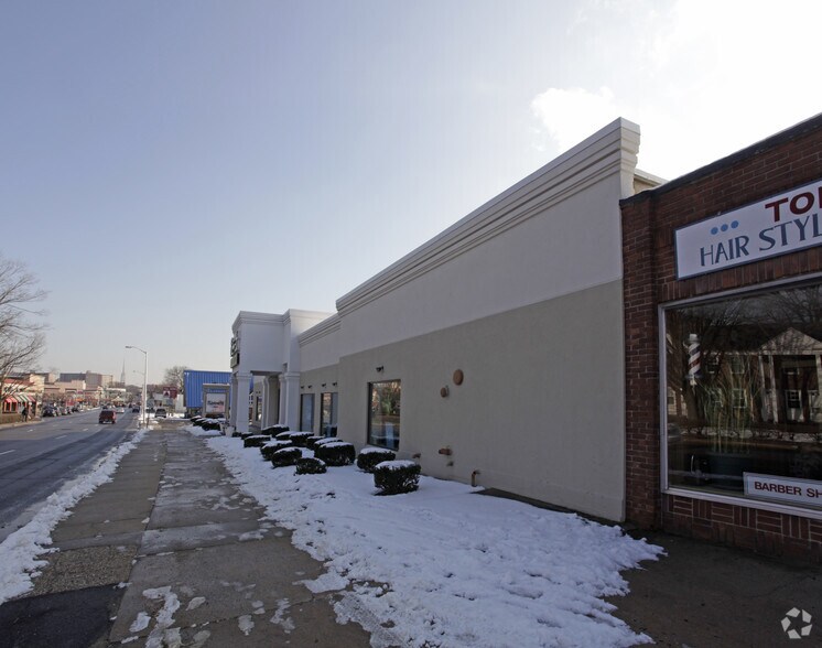 More Photos Of 2490 Summer St, Stamford Freestanding For Sale