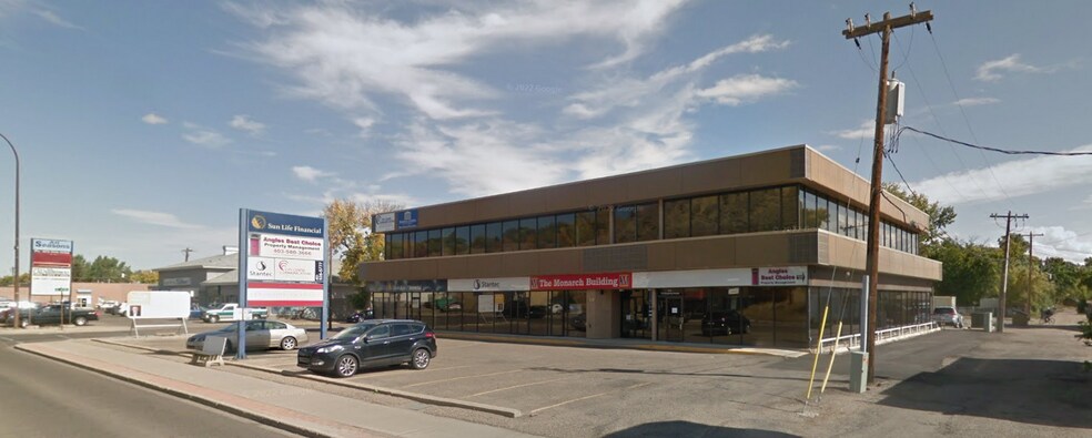 More Photos Of 1111 Kingsway Av SE, Medicine Hat Office For Sale