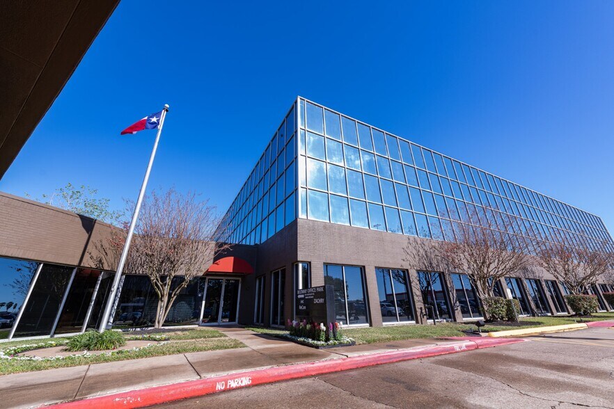More Photos Of 3737-3743 Red Bluff Rd, Pasadena Office For Lease