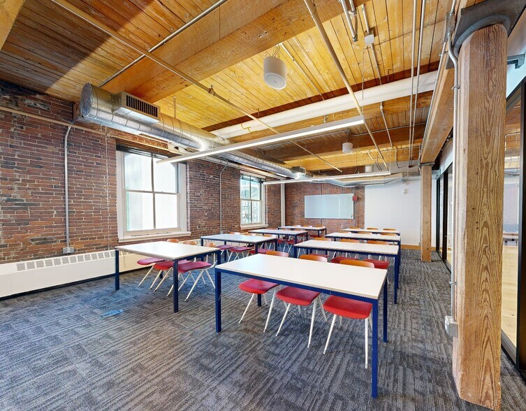 More Photos Of 711 Atlantic Ave, Boston Coworking Space