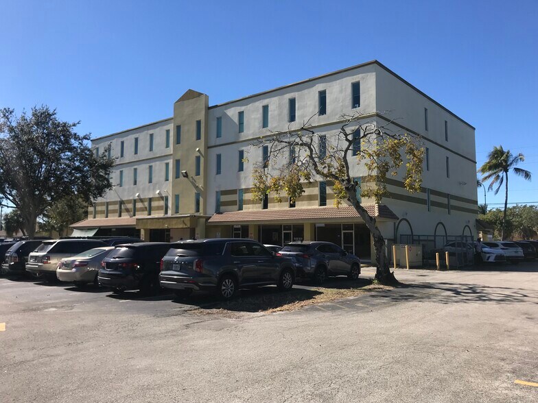 More Photos Of 4000 N State Road 7, Lauderdale Lakes Office For Sale