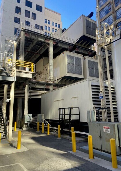 More Photos Of 624 S Grand Ave, Los Angeles Telecom Hotel Data Hosting For Lease
