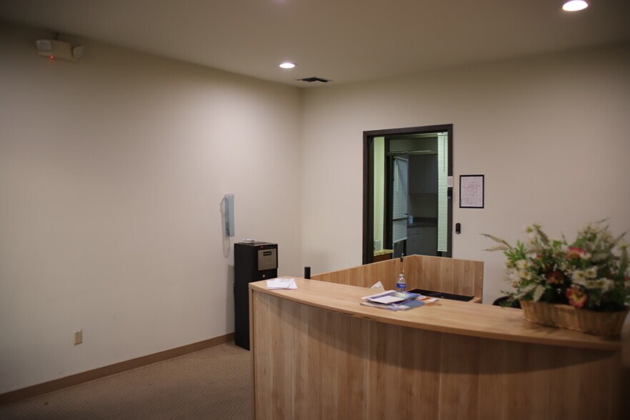 More Photos Of 3350 Scott Blvd, Santa Clara Warehouse For Lease