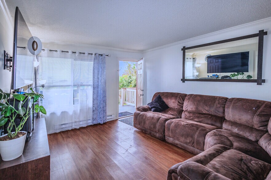 More Photos Of 510 Avenue Alhambra, Half Moon Bay Apartments For Sale