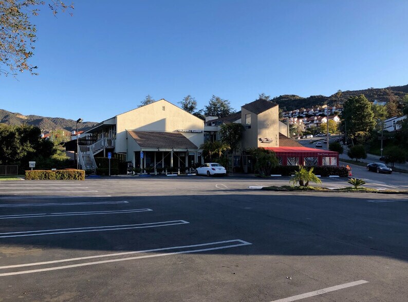 More Photos Of 1515 Palisades Dr, Pacific Palisades Storefront Retail Office For Lease