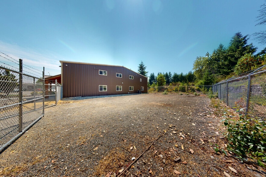 More Photos Of 8410 30th Ave NE, Lacey Warehouse For Lease