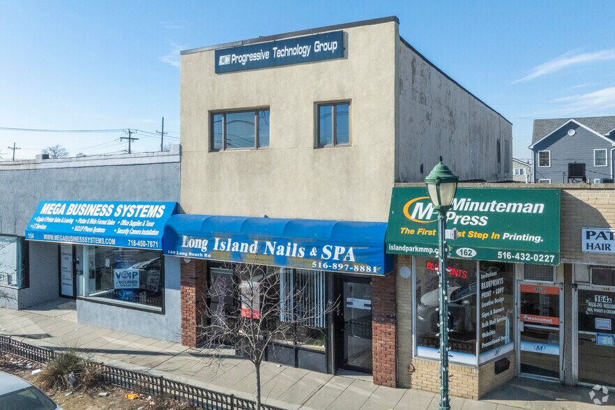 More Photos Of 160 Long Beach Rd, Island Park Storefront Retail Office For Lease