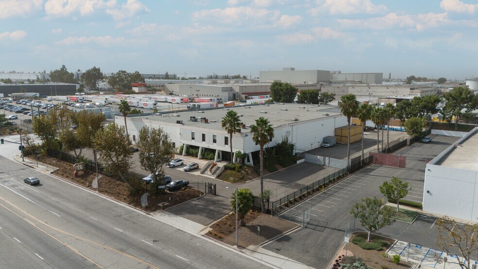 More Photos Of 2121 S Wilmington Ave, Compton Warehouse For Sale