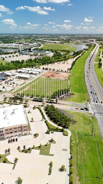 More Photos Of 1133 Imperial Blvd, Sugar Land General Retail For Lease