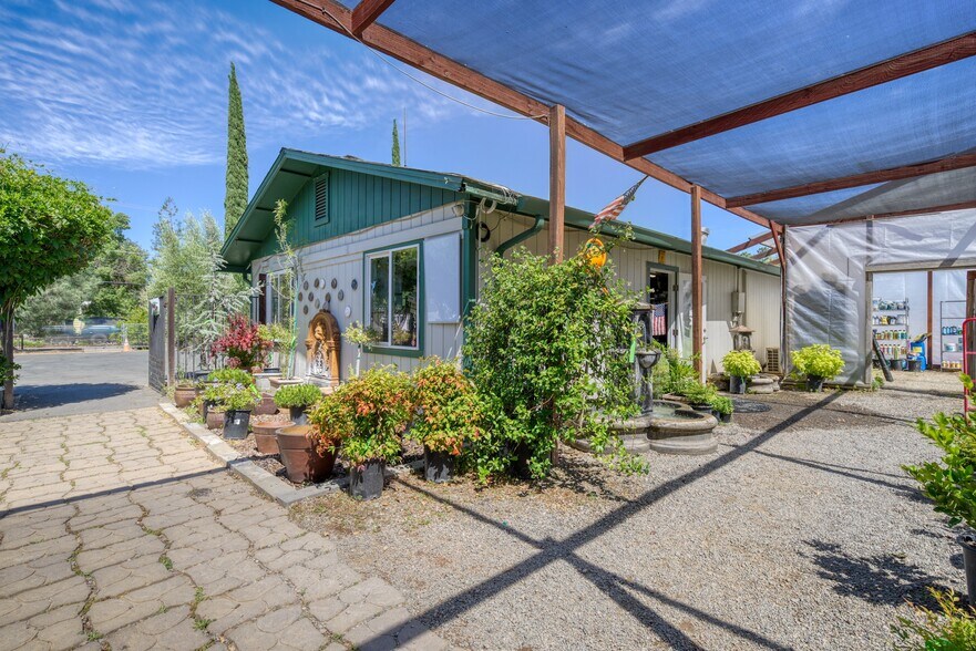 More Photos Of 3360 Old Highway 53, Clearlake Garden Center For Sale