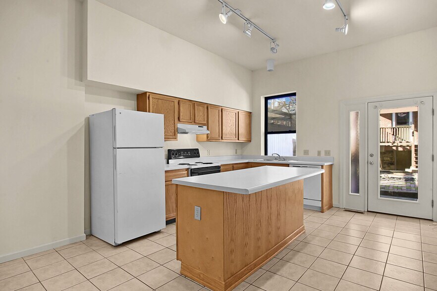 More Photos Of 2211 Menard St, Saint Louis Apartments For Sale