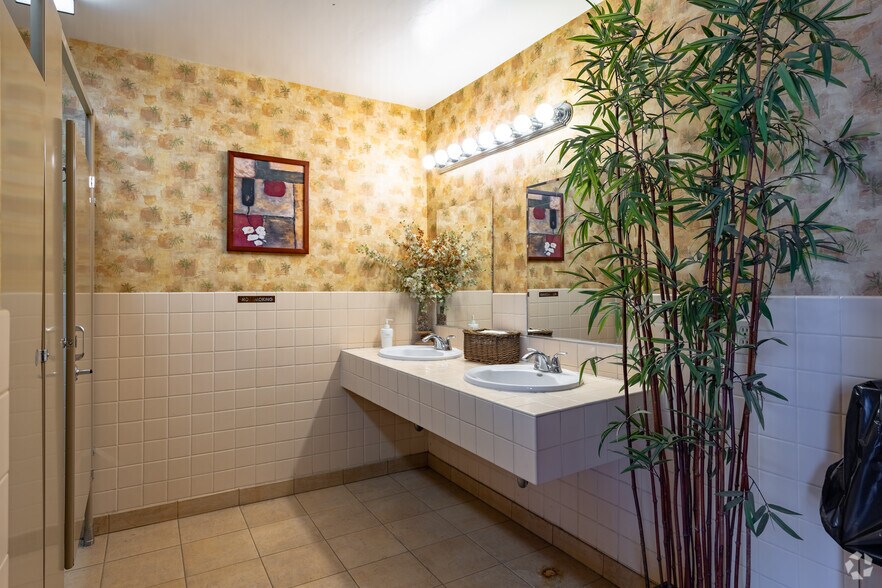 More Photos Of 750 Fairmont Ave, Glendale Loft Creative Space For Lease