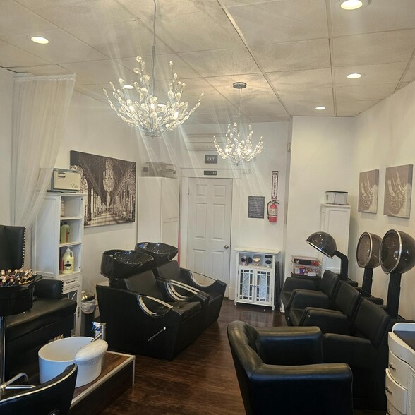 More Photos Of 6401-6405 Belair Rd, Baltimore Storefront Retail Office For Lease