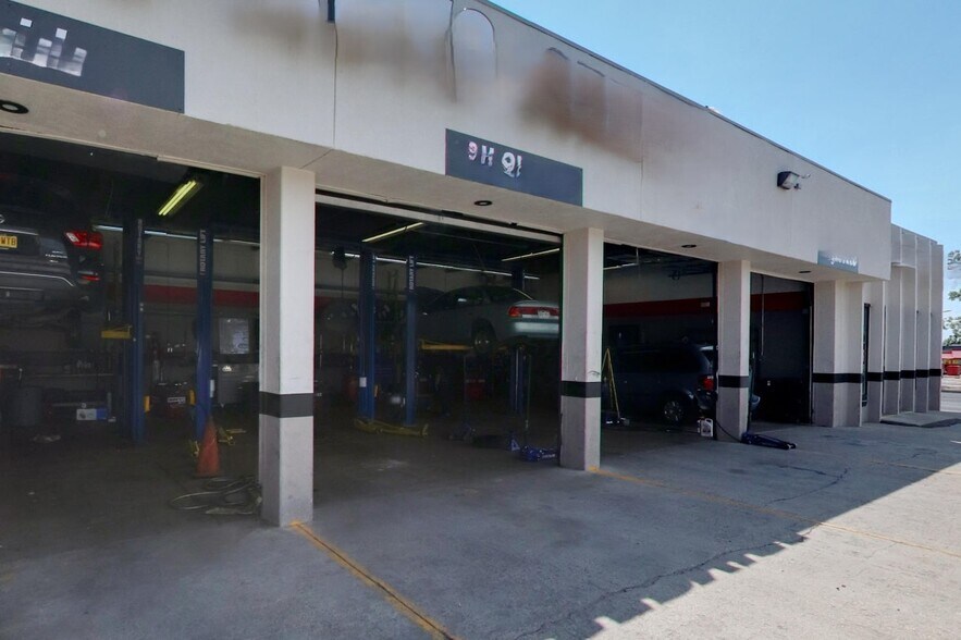 More Photos Of 3806-3820 E Pikes Peak Ave, Colorado Springs Freestanding For Sale