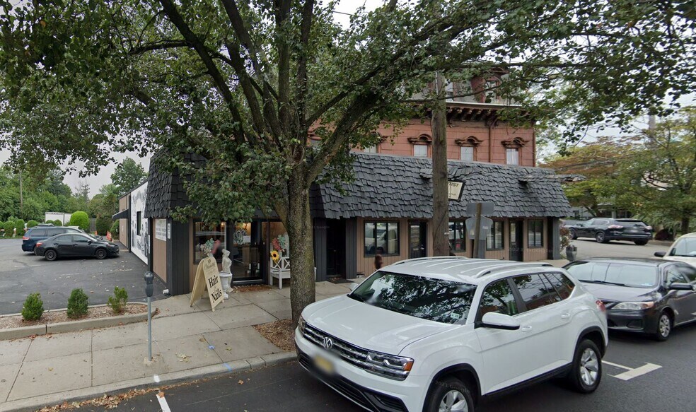 More Photos Of 287-297 Main St, Metuchen Storefront Retail Office For Lease