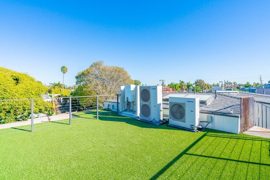 More Photos Of 506 Westminster Ave, Venice Apartments For Sale