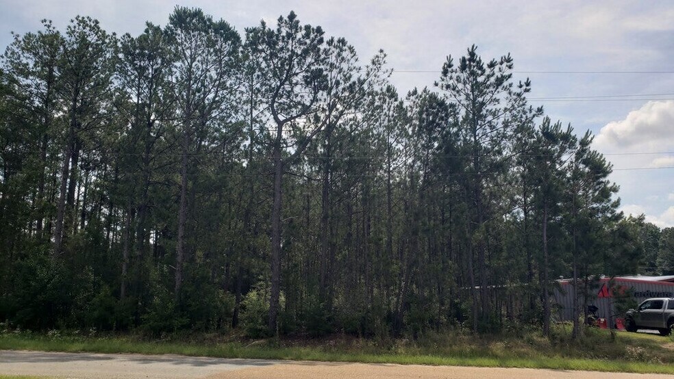 More Photos Of 300 N Industrial Park Dr, Liberty Land For Sale