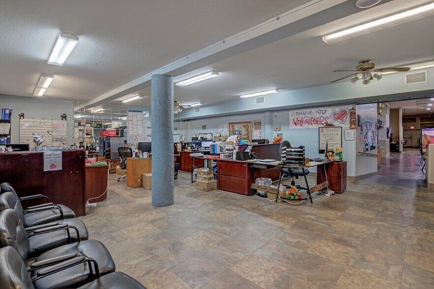 More Photos Of 512 W Main St, Payson Flex For Sale