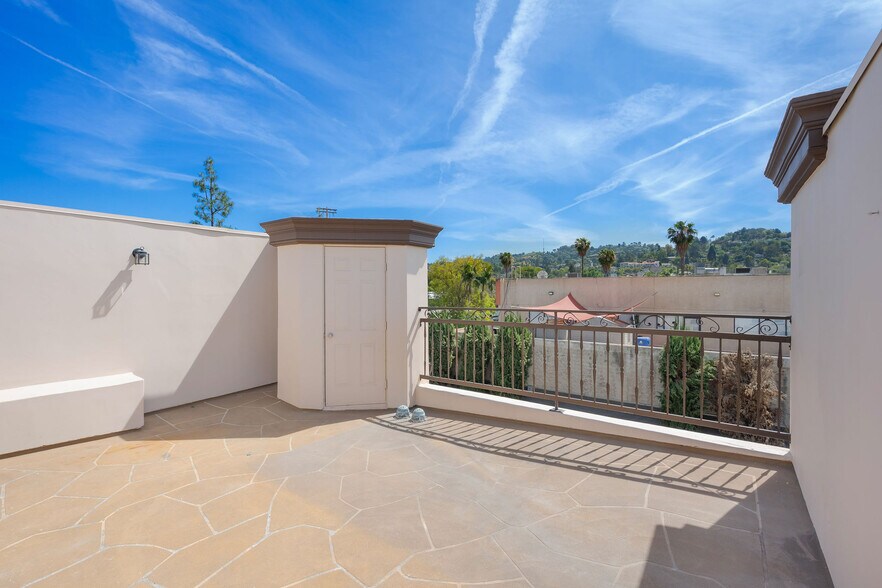 More Photos Of 4325 Stern Ave, Sherman Oaks Apartments For Sale