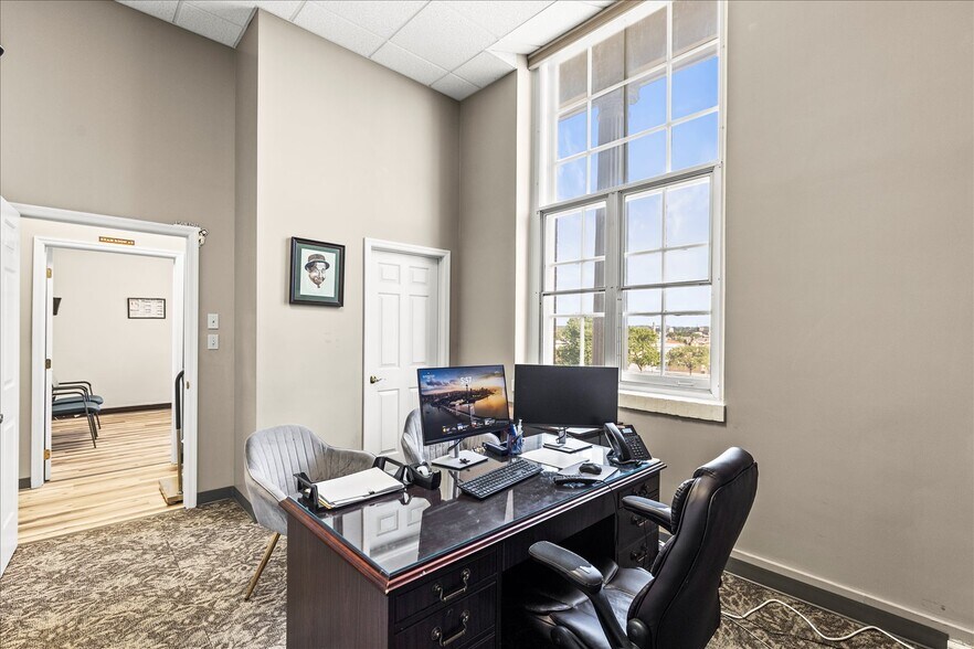 More Photos Of 195 Stock St, Hanover Medical For Sale
