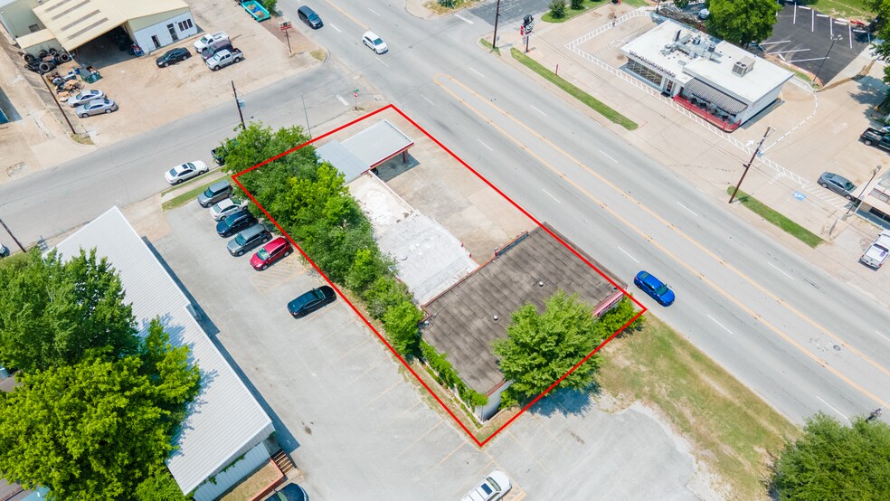 More Photos Of 919 11th St, Huntsville Freestanding For Sale