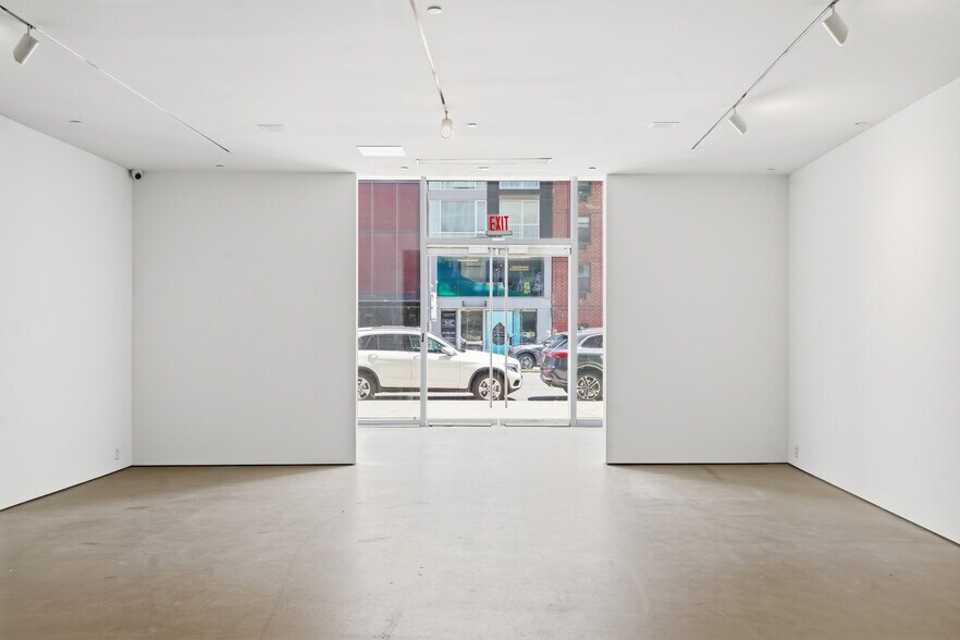 More Photos Of 260 Bowery, New York Apartments For Lease