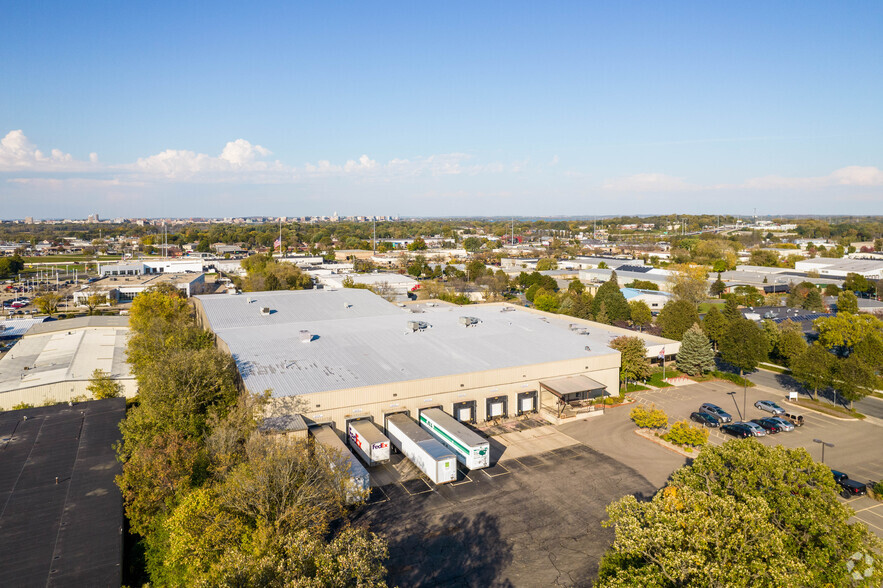 More Photos Of 3202 Latham Dr, Madison Warehouse For Lease