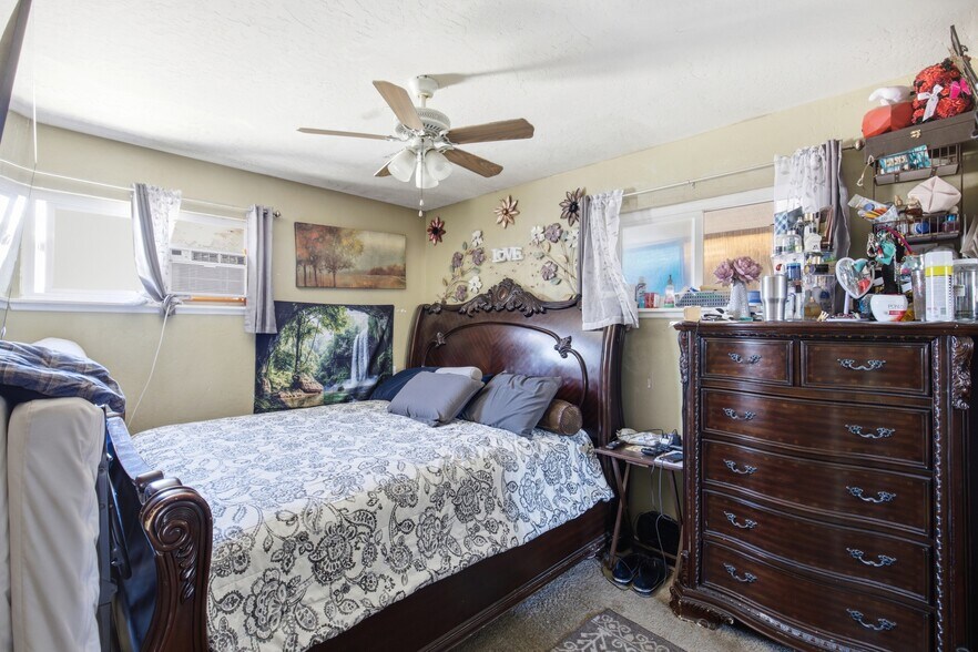 More Photos Of 4806 Guymon St, San Diego Apartments For Sale