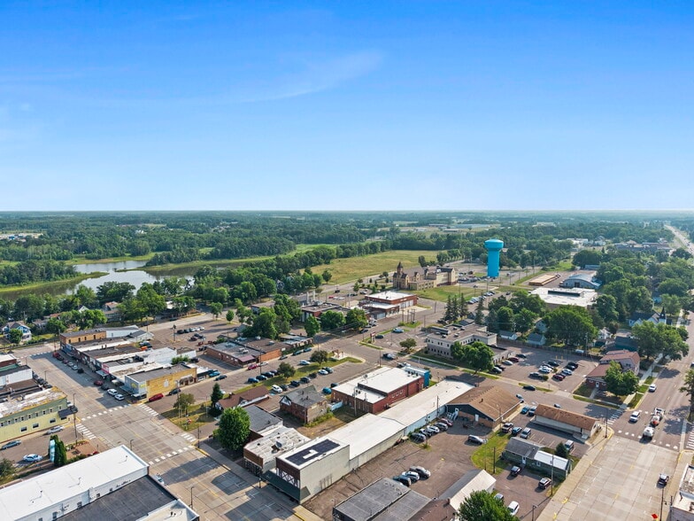 More Photos Of 118 Railroad Ave NE, Mora General Retail For Sale
