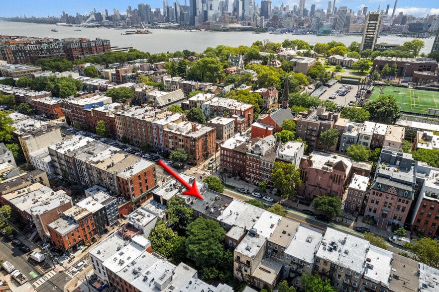 Primary Photo Of 736 Washington St, Hoboken Storefront Retail Residential For Lease