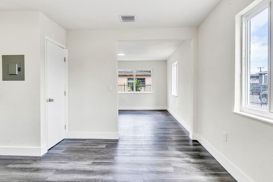 More Photos Of 1430 NW 2nd Ave, Florida City Apartments For Sale