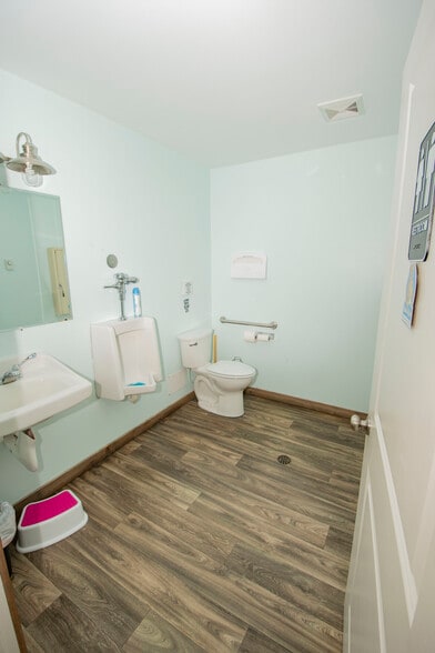 More Photos Of 56 Plato Dr, Bonners Ferry Self Storage For Sale