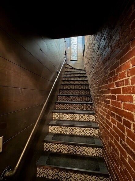 More Photos Of 770 Lemay Ferry Rd, Saint Louis Manufacturing For Sale