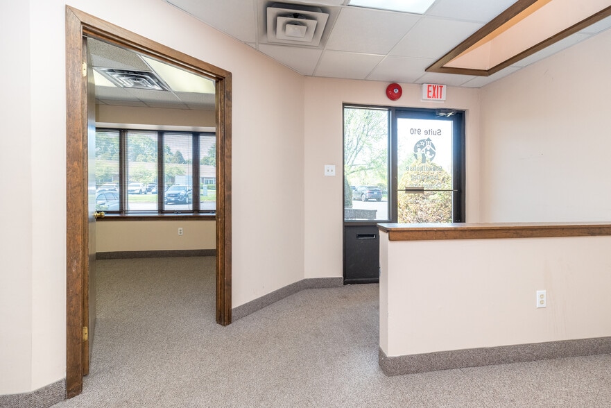 More Photos Of 908-918 Town Center, New Britain Office For Sale