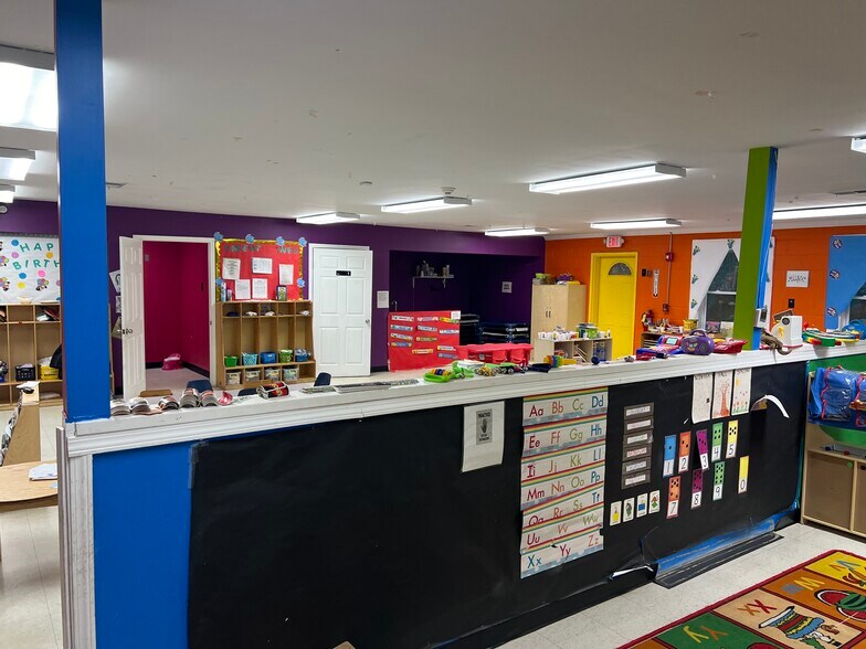 More Photos Of 2605 Campbellton Rd SW, Atlanta Daycare Center For Sale