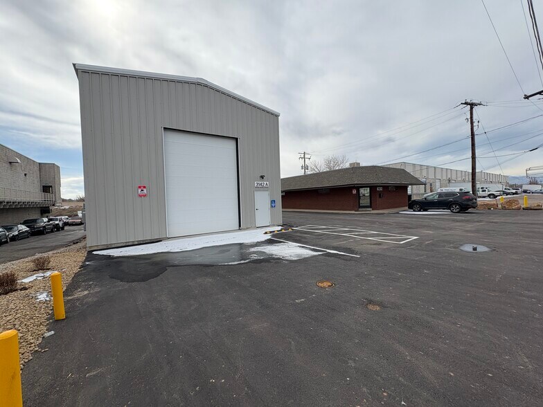 More Photos Of 3142 W Hampden Ave, Sheridan Warehouse For Sale