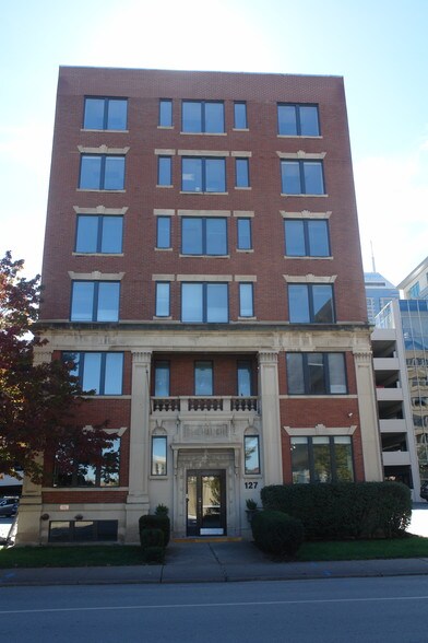 More Photos Of 127 E Michigan St, Indianapolis Loft Creative Space For Lease
