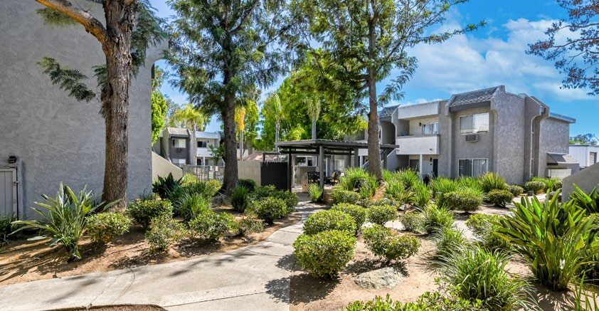 Primary Photo Of 12425 Oak Knoll Rd, Poway Apartments For Sale