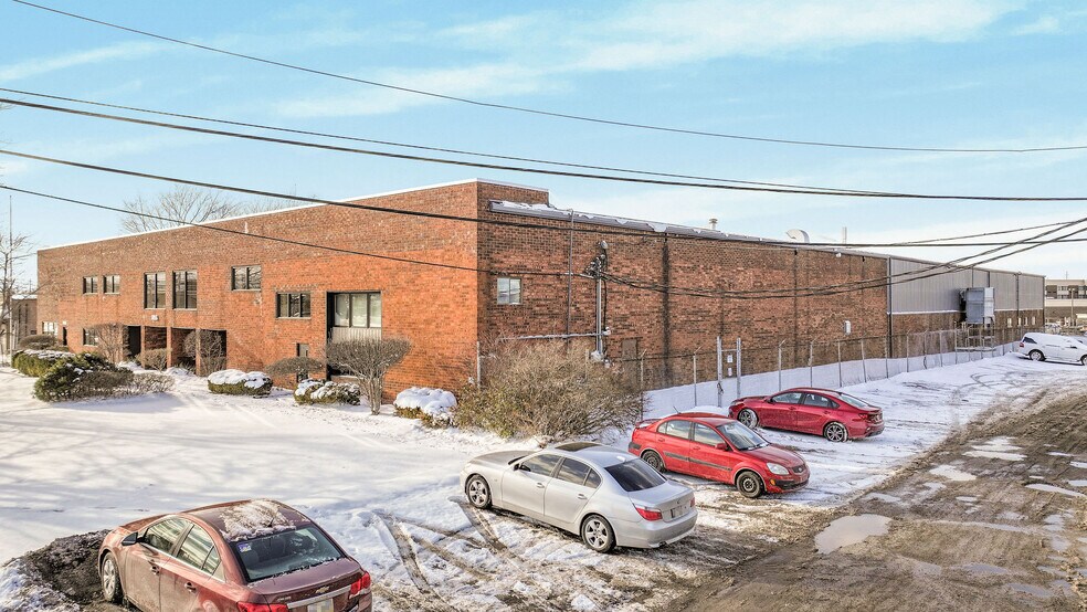 More Photos Of 7455 Tyler Blvd, Mentor Warehouse For Sale