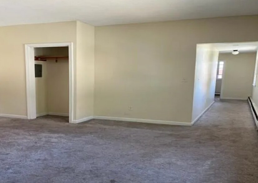 More Photos Of 169 Hillside Ave, Hartford Apartments For Sale