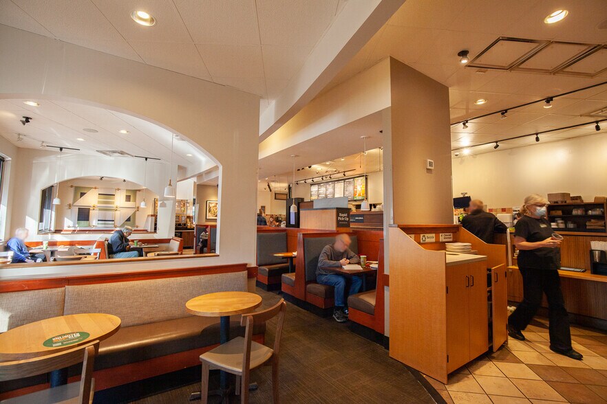 More Photos Of 5340 Jackson Rd, Ann Arbor Restaurant For Sale