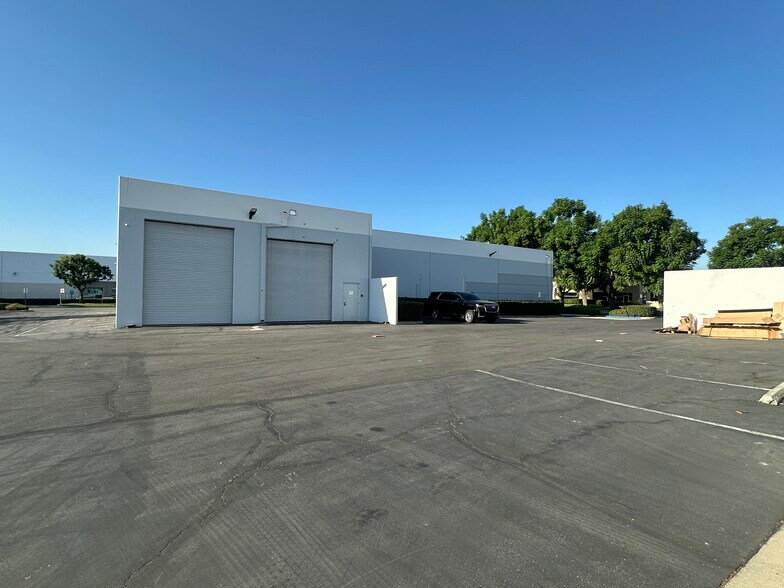 More Photos Of 1481 S Balboa Ave, Ontario Warehouse For Sale