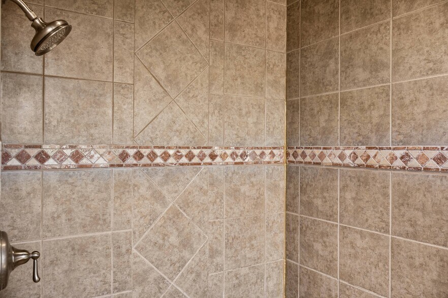 More Photos Of 301 School St, Tellico Plains Freestanding For Sale