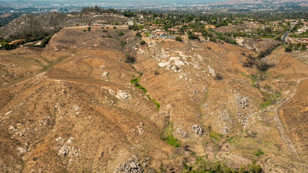 More Photos Of Cresthaven Drive, Riverside Land For Sale