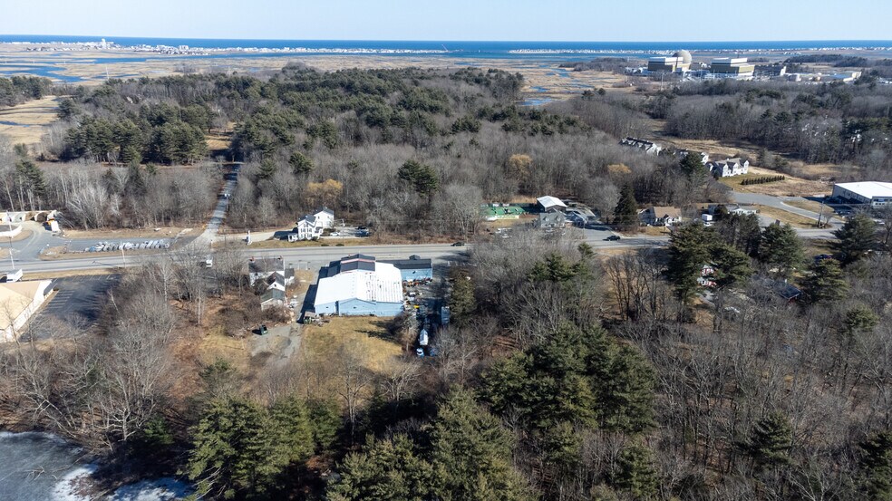 More Photos Of 34 Lafayette Rd, Hampton Falls Freestanding For Sale