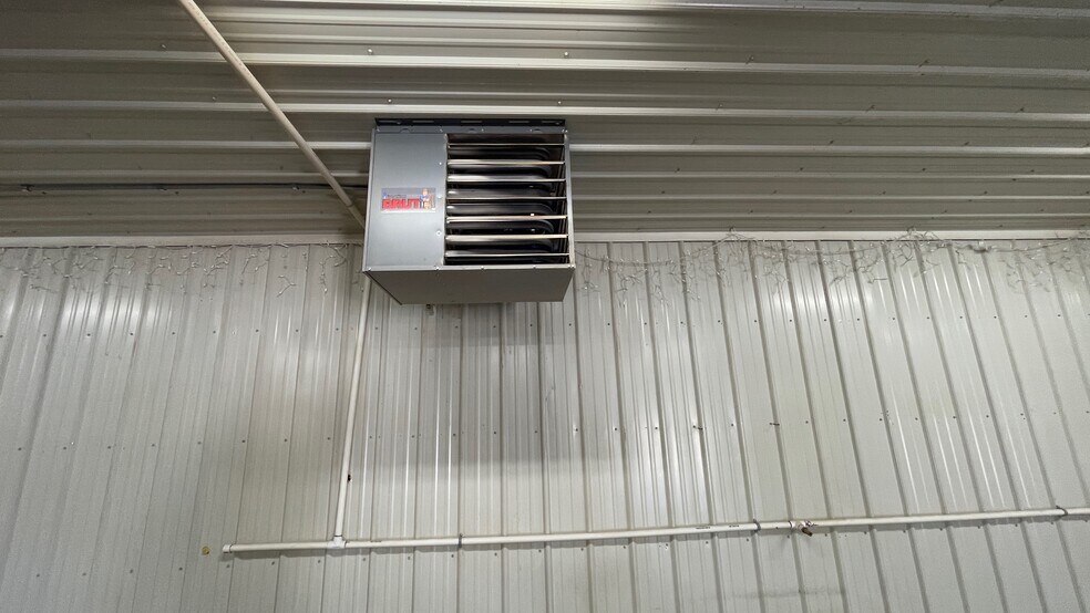 More Photos Of 3331 M 18, Beaverton Manufacturing For Sale